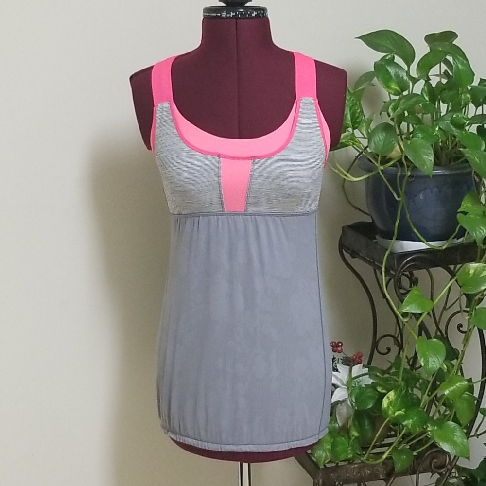 Lululemon Women's Sleeveles Top Size 6